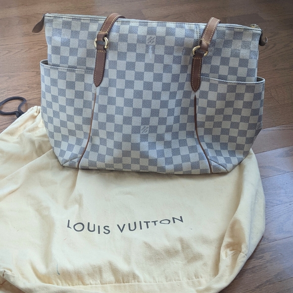 Louis Vuitton bag
